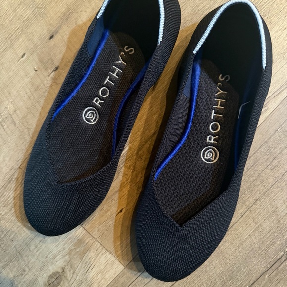Rothy's Shoes - Rothy's The Flat Round Toe Shoe in Black